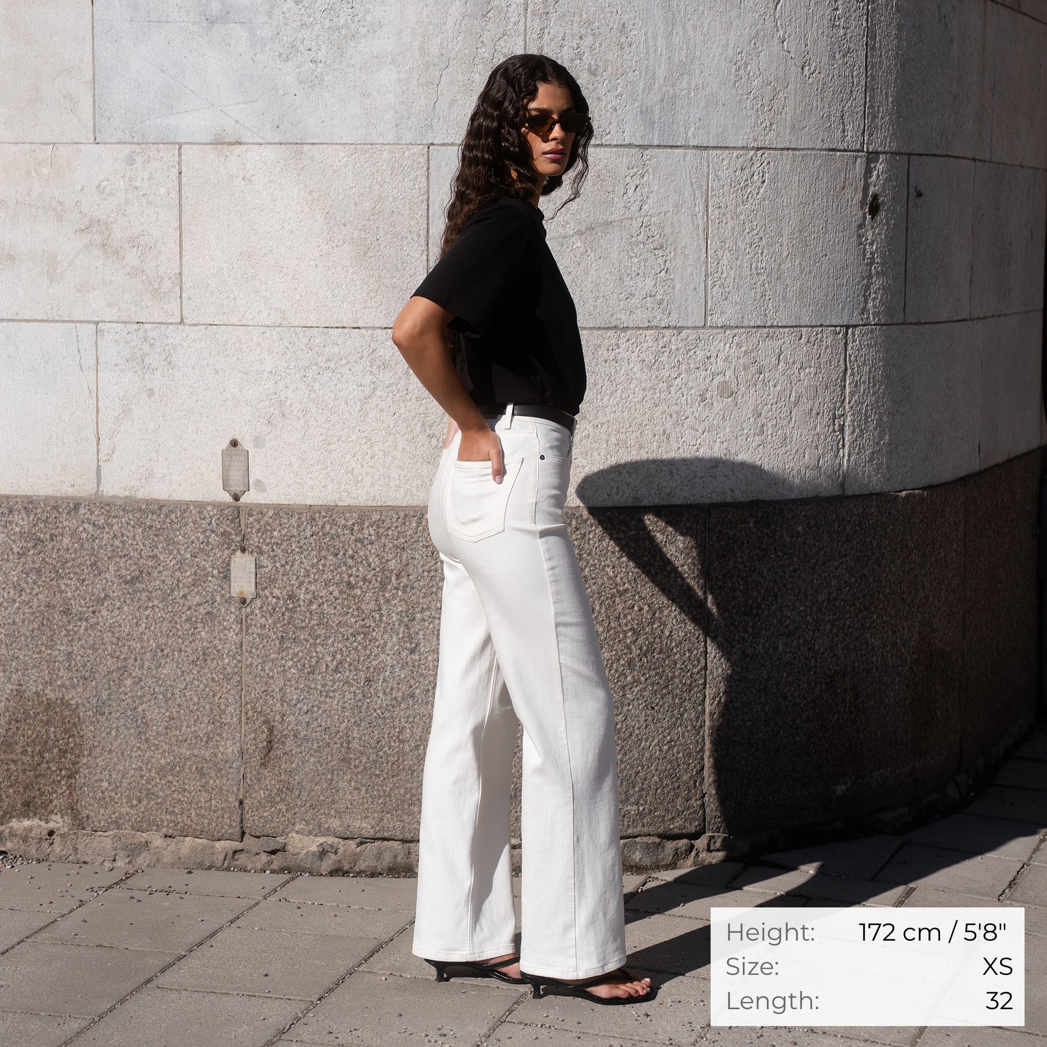 Relaxed ComfortDenim™ Jeans - Image 5