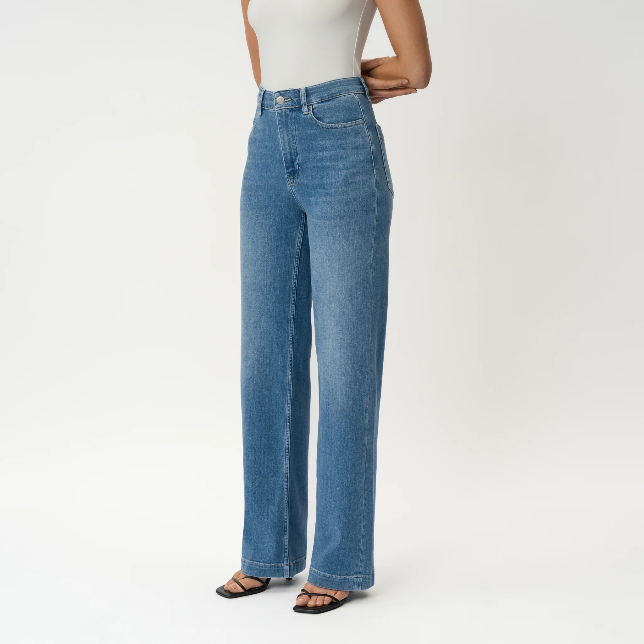 Summer ComfortDenim™ Jeans - Image 7