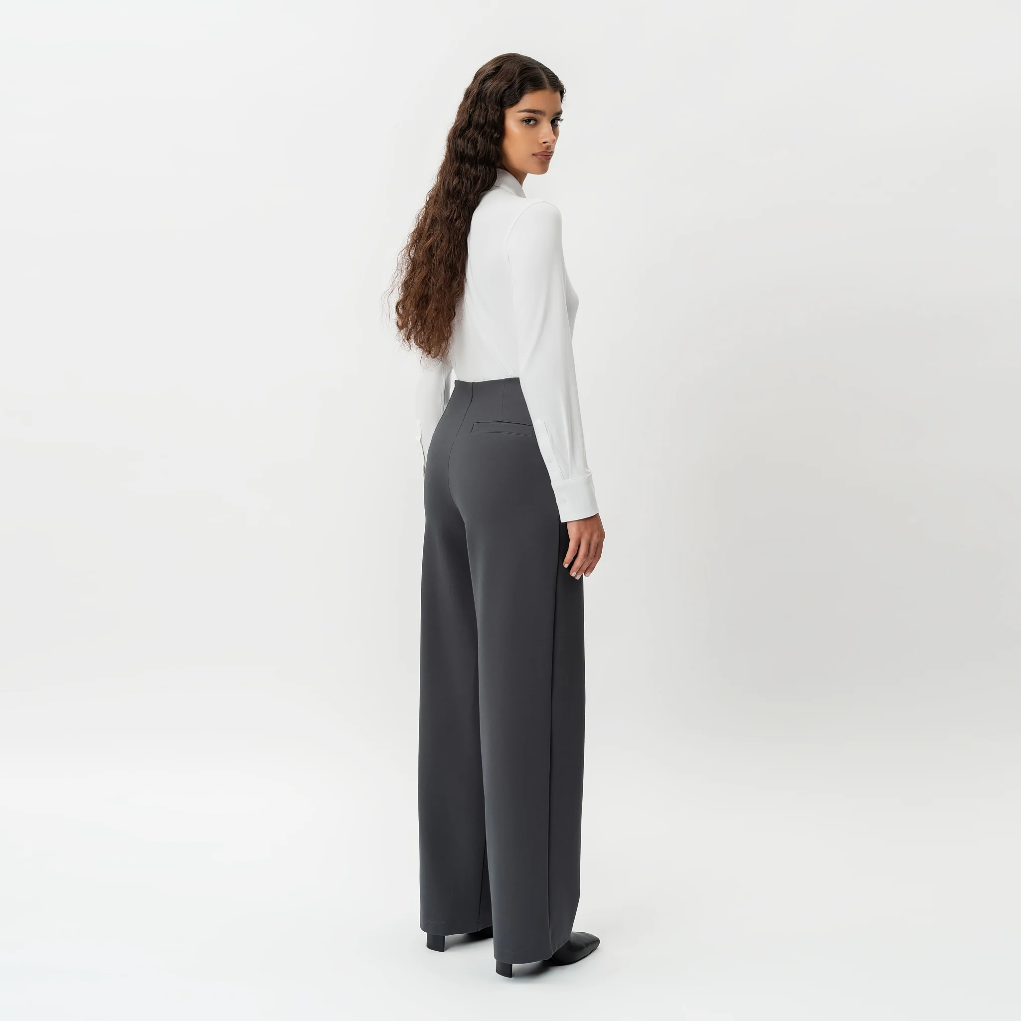 Tailored Ponte Relaxed Trouser - Image 5