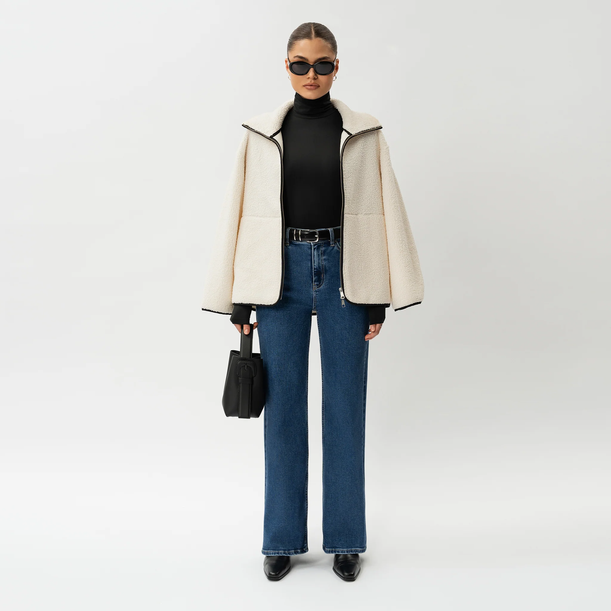 Relaxed ComfortDenim™ Jeans - Image 3